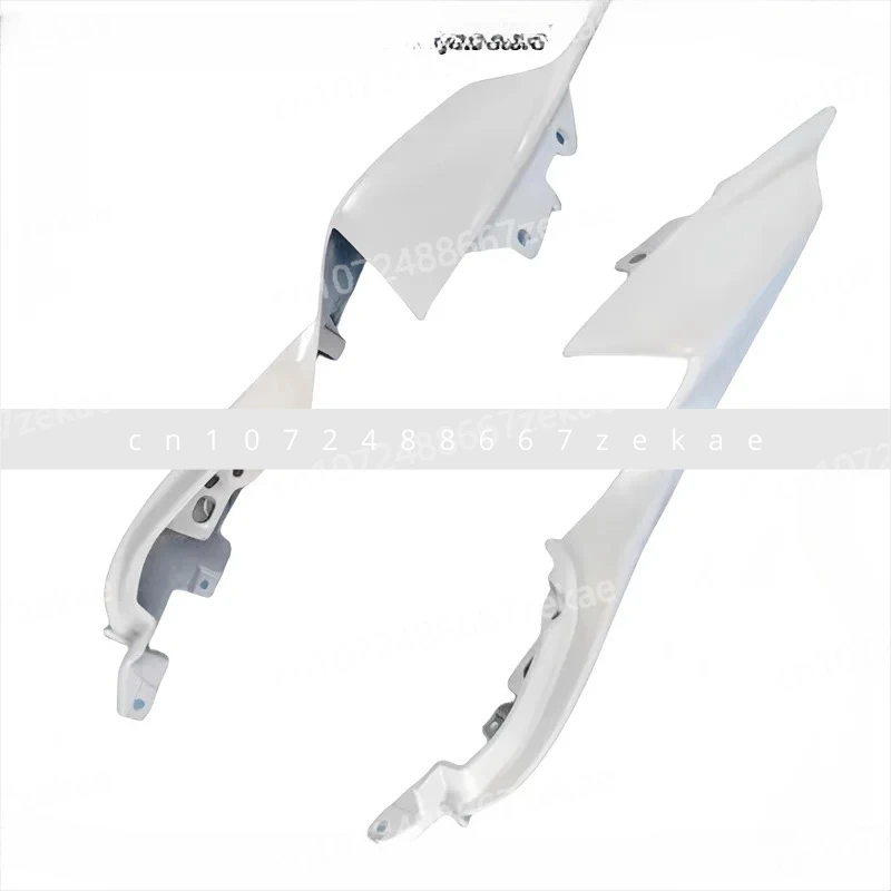 ملحقات الدراجة النارية مناسبة لـ YZF-R7 YZF R7 YZF R7 2022 2023 2024 ، غطاء مقعد الركاب الخلفي لوحة جانبية هدية