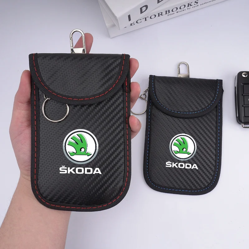 

New Leather Car Key Case Signal Blocker Bag Shielding Pocket For Skoda Octavia 2 3 Fabia A7 Rapid Superb Kamiq Kodiaq Accessory