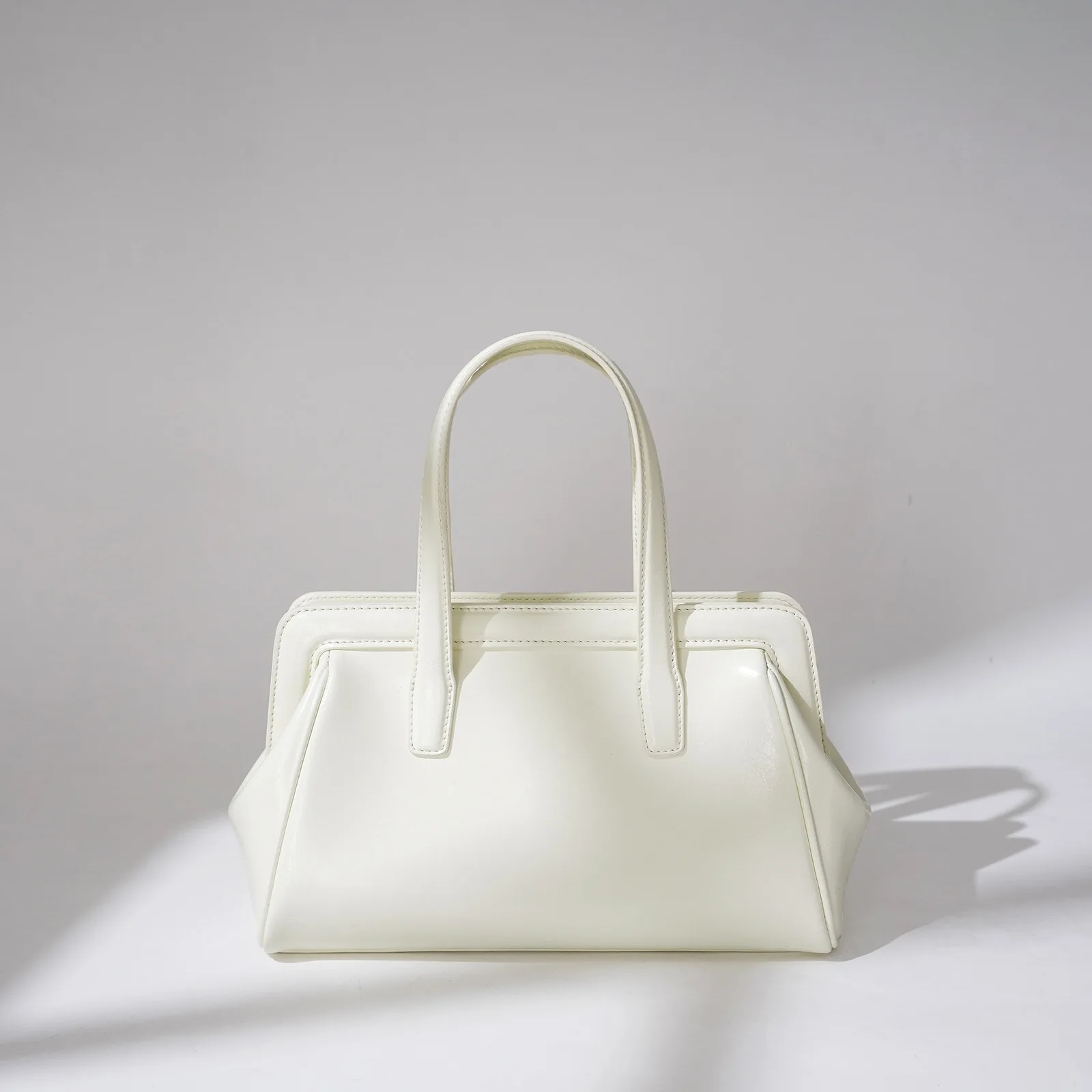 

Сумка для подгузников для авиапутешествий, с множеством карманов, водонепроницаемая, легкая, большой вместимости, стильная, для аэропортов