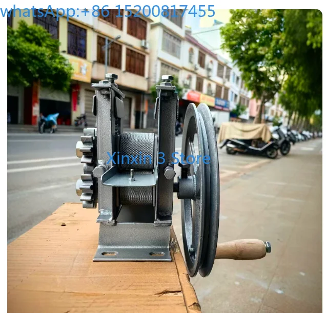 Small electric hand-crank bamboo strip layering machine Household bamboo slice processing layering machine