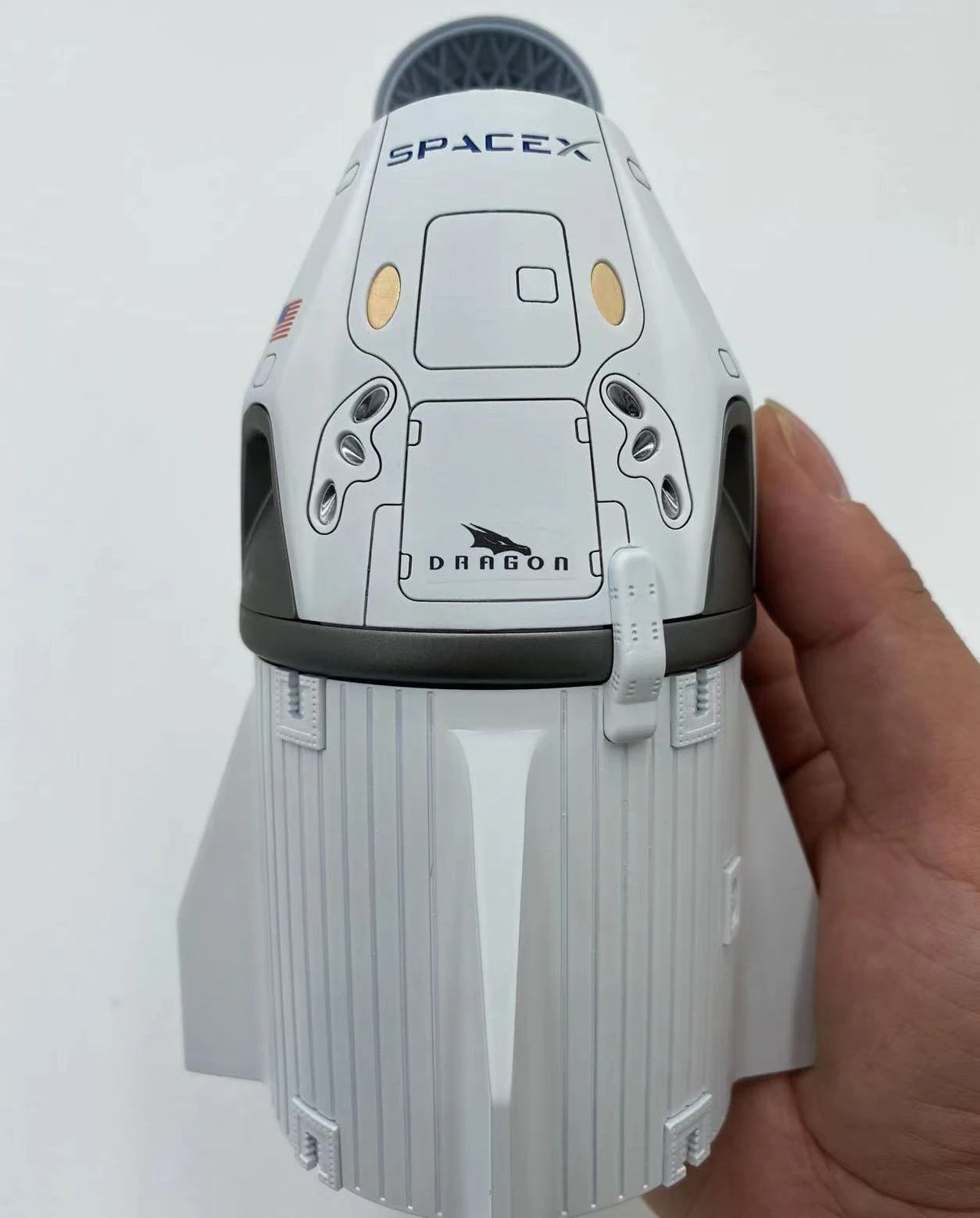 SpaceX Model Starship Rocket CrewDragon Can Open the Front Cover with Seat Non-pressurized Cabin Handmade Art Version Gift