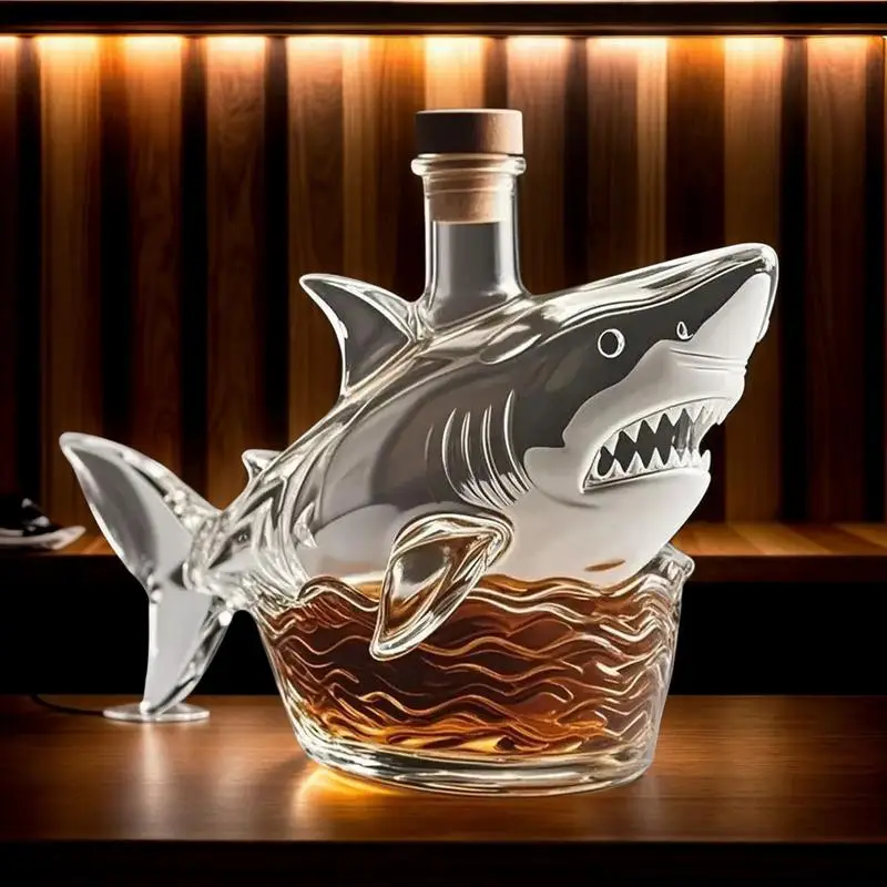 Decanter per squalo da whisky 320ml Decanter per bicchieri da whisky a forma di squalo Contenitore per liquori vuoto decorativo per padre vicino zio