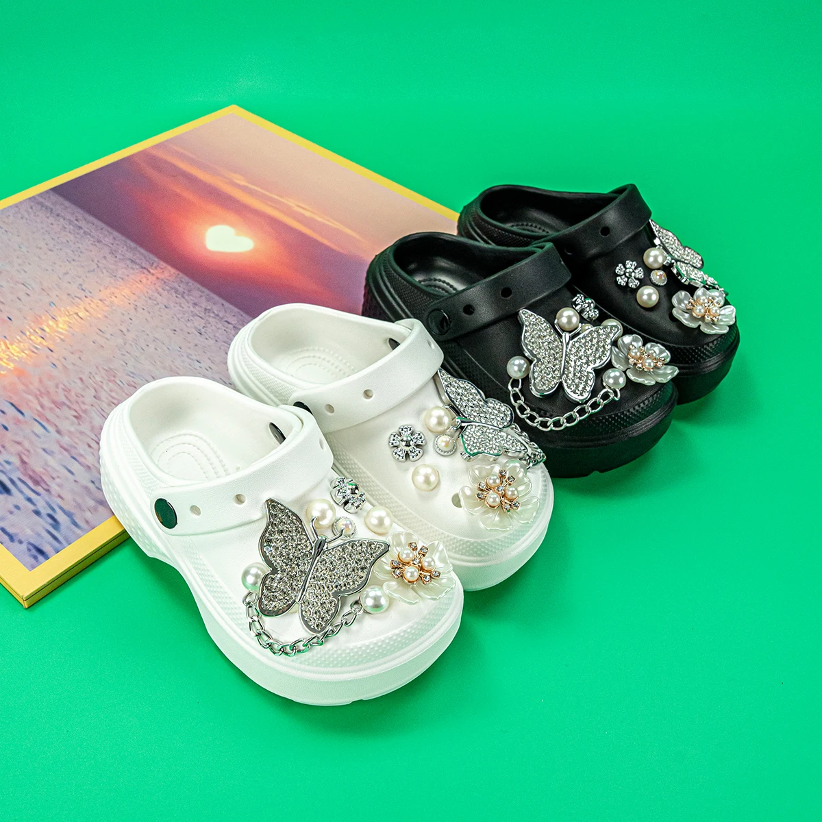 New Style Cartoon Silver Butterfly Clogs for Boys and Girls, Soft-Soled Non-Slip Closed-Toe Sandals 2310
