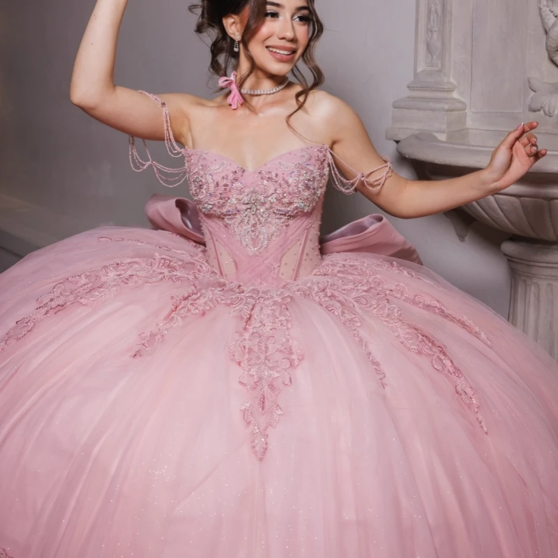 Rosa brilhante quinceanera vestidos fora do ombro apliques rendas miçangas cristal em camadas tull festa de aniversário doce 16 vestido