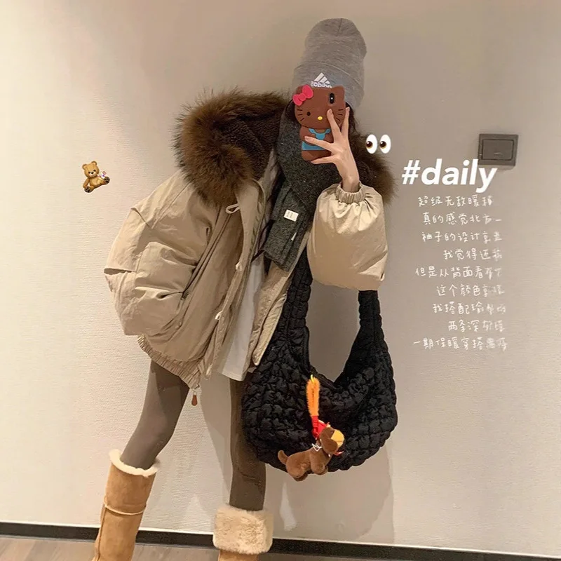 

American Retro Big Fur Collar Hooded Cotton Jacket Women's Winter 2025 New Item Cow Horn Button Thick Warm Cotton Jacket