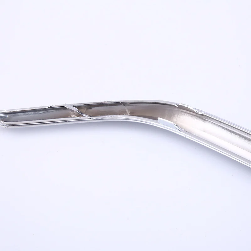 

A2128854021 Хромированная накладка на задний бампер (диффузор) для Mercedes-Benz E-класса W212 E350 E400 E200 E260 320