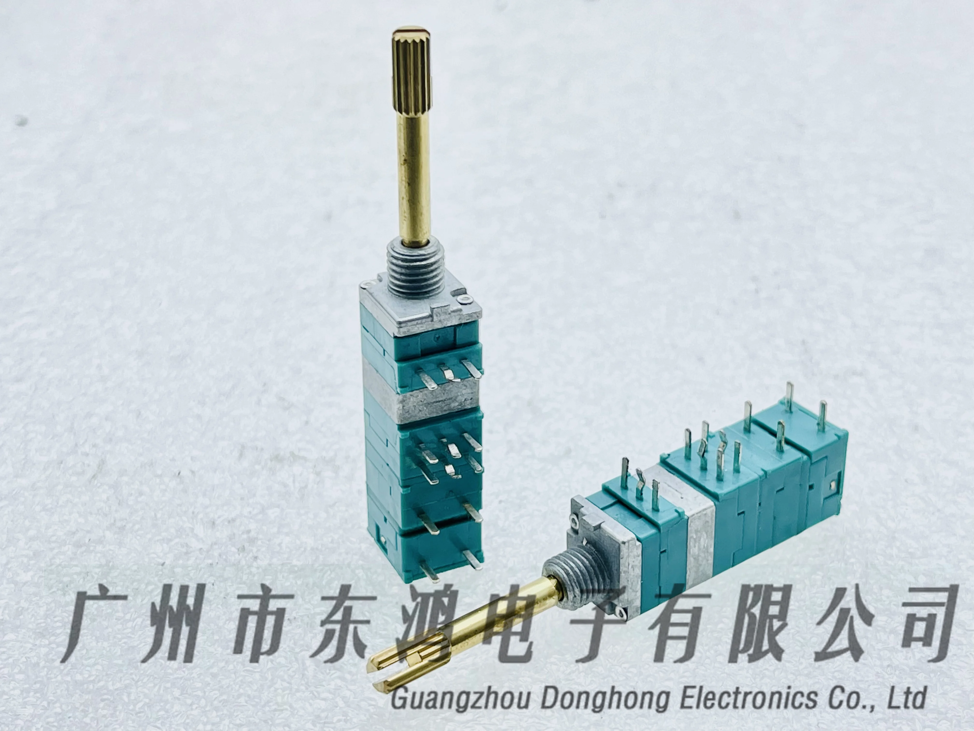 1PCS ALPS RK0971114 Model 4 Coupling Screw Press Dual Switch B50K×2A50K×2 Axis 27MM