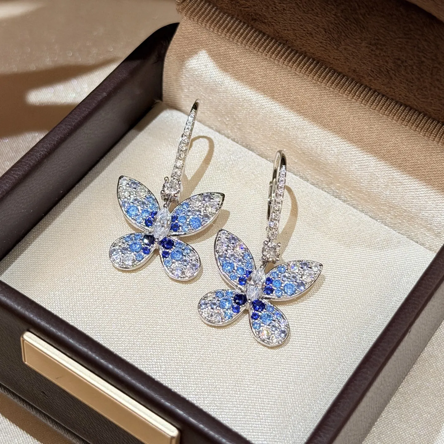 Nowe srebrne kolczyki, pierści – Diamond Stud Earrings recenzja i cena