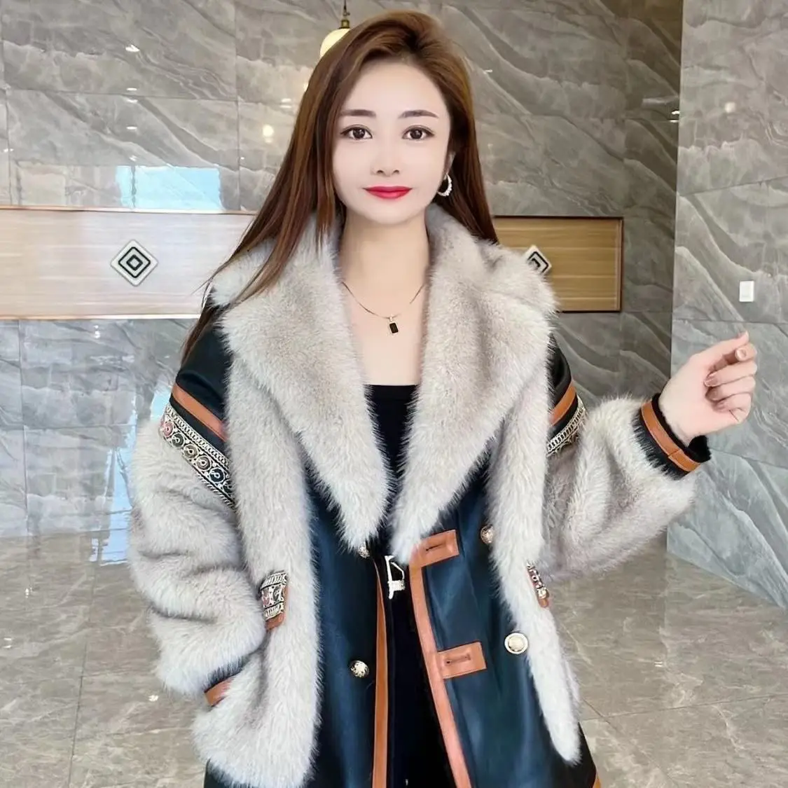 

Women Winter Faux Fur Keep Warm Patchwork Coat Long Sleeve Female Thickening Flocking Casual Loose-fitting Outwears T70