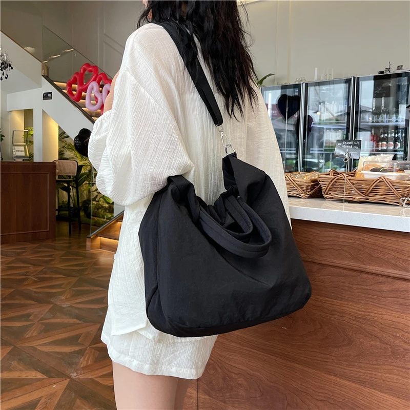 Zipper Solid  Shoulder Bags Nylon New Casual Tote Women\'s Bags on Sale 2024 Interior Compartment Sewing Thread Crossbody Bags