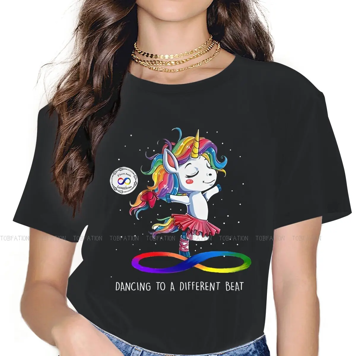 Camiseta casual do unicórnio dançando para a neurodiversidade, streetwear bonito estilo dos desenhos animados, camiseta menina, ideia do presente original, dança