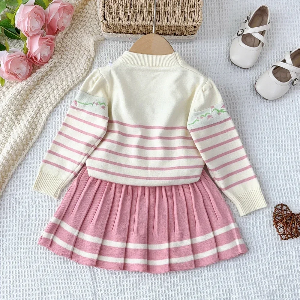 Children's Clothing Winter Pink Sweet and Cute Girl's Sets Flower Striped Long Sleeve Sweater+Color Blocked Folded A-line Skirt