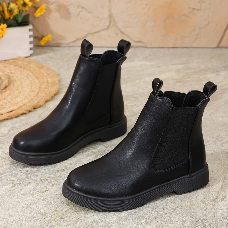 

Men's Autumn Chelsea Boots Outdoor High Top Fashion Shoes British Style Versatile Mid Top Boot Casual Comfortable Male Shoe