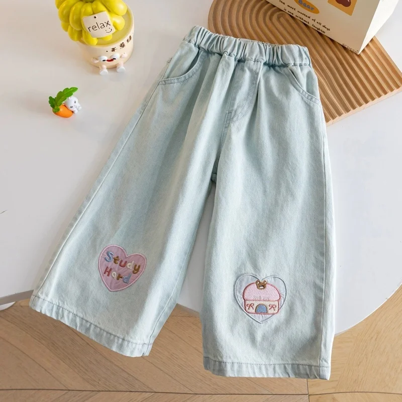 

Girls Straight-leg Casual Jeans 2026 New Embroidered Love and Fashionable Baby Girl Versatile Light Blue Trousers 2-7 Years Old