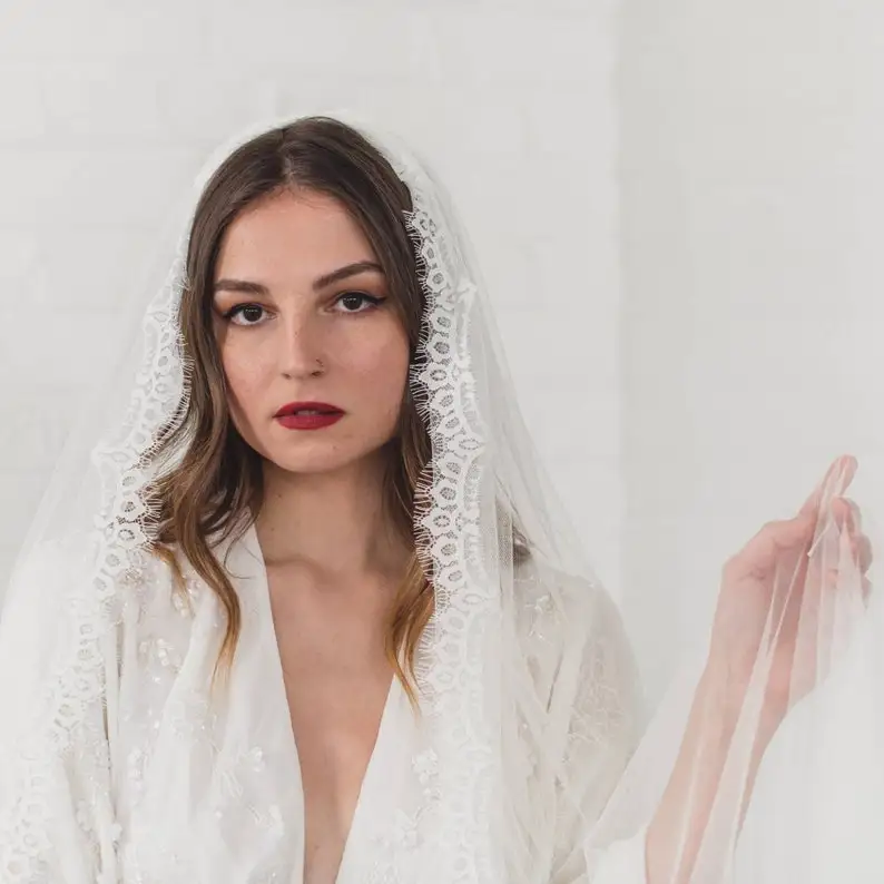 

Wedding Accessories Chantilly Lace Wedding Veil Soft English Tulle Eyelash Lace Trim Bridal Veils Handmade Customization Length