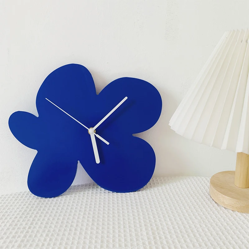 Nordic Flower Shaped Clock Wooden Blue Silent Mechanical Wall Clock Battery Operated Living Room Dining Room Home Decorations