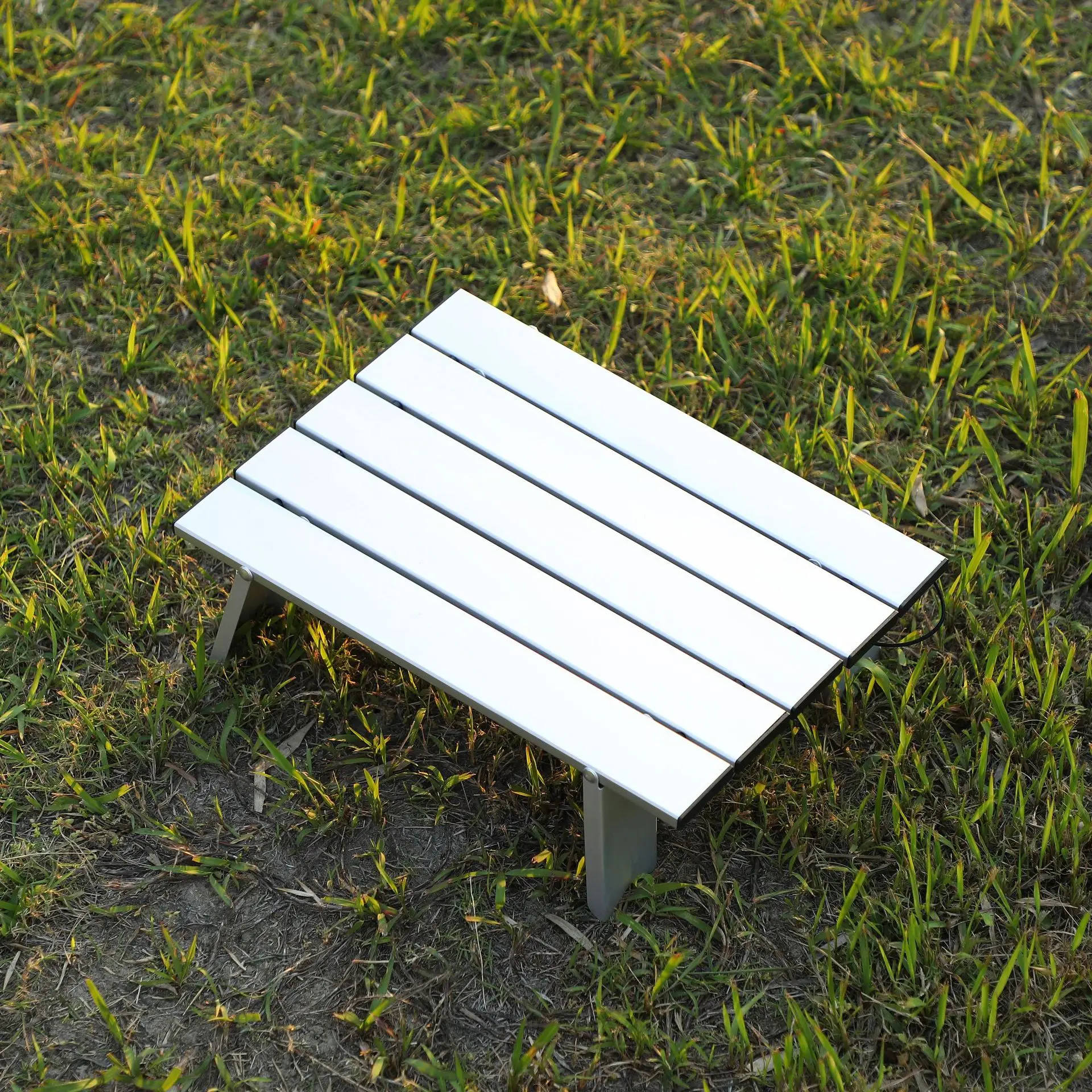 

Small Table Portable Outdoor Folding Table Light Aluminum Alloy Camping Picnic Table Garden Table