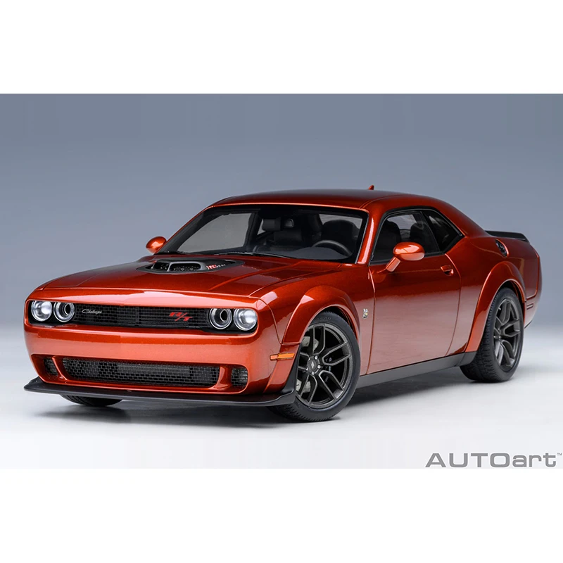 1:18 AUTOart Dodge Challenger R/T Scat Pack Shaker Widebody 2022 Alloy Model samochodu Premium Pojazdy kolekcjonerskie