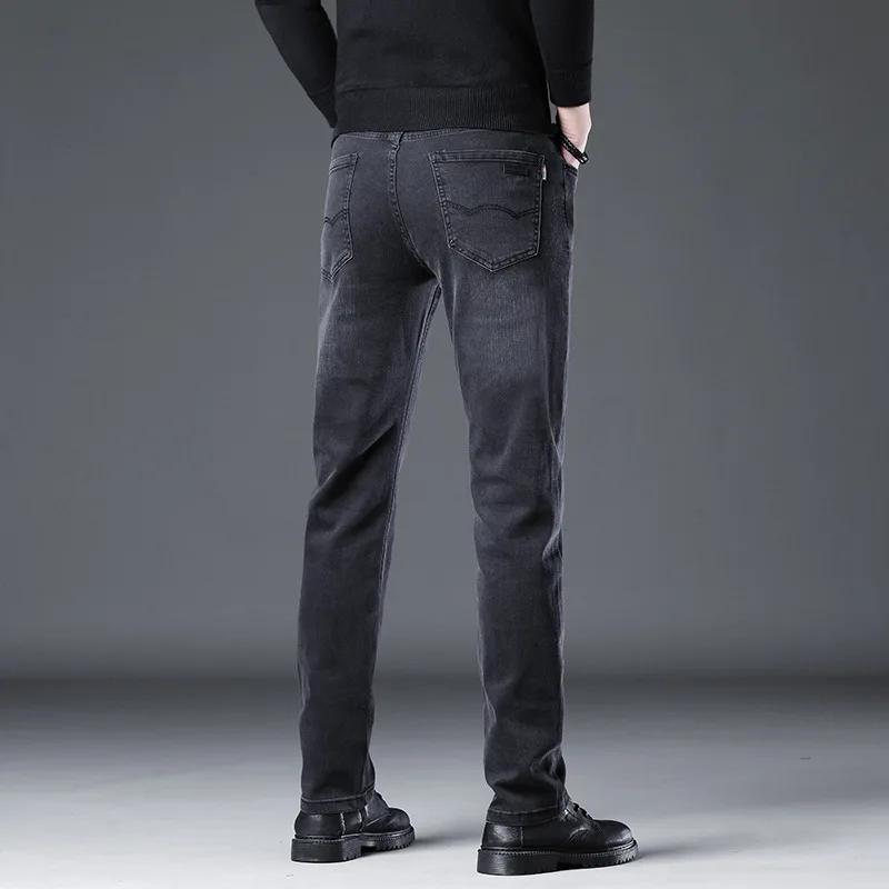 Celana Jeans Pria High-End Musim Gugur dan Musim Dingin Plus Beludru Korea Slim-Fit Straight-Leg Stretch Kasual Celana Panjang Fashion Terbaru Pria