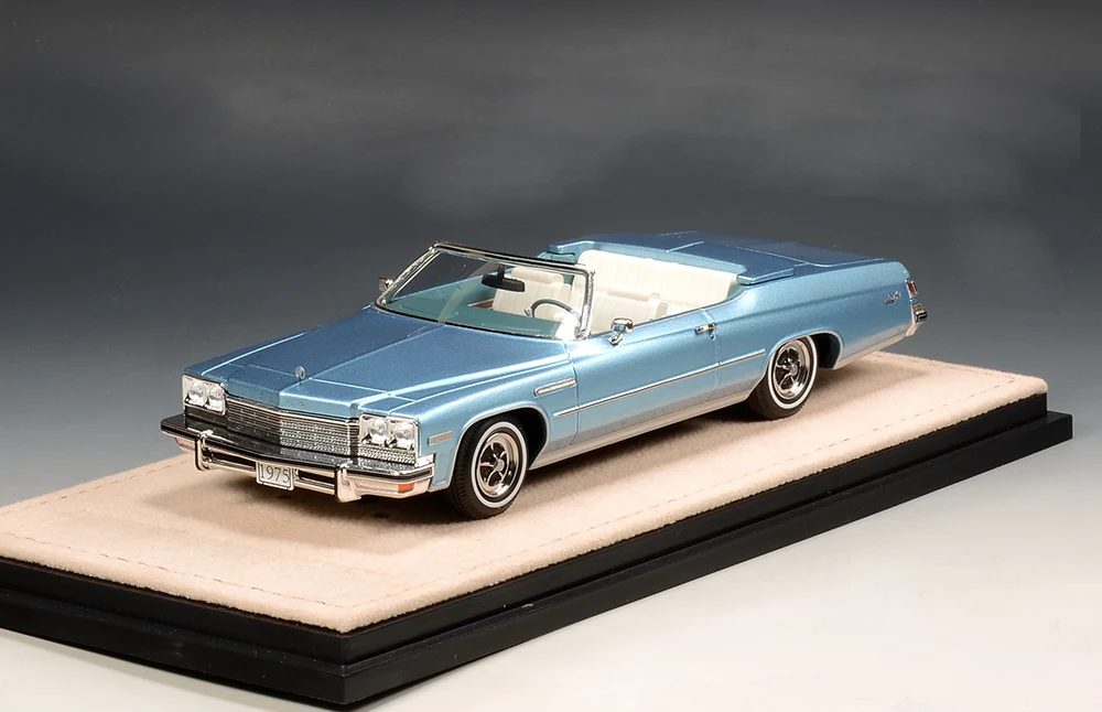 Stamp 1:43 LeSabre 1975 Vintage Car Simulation Limited Edition Resin Metal Static Car Model Toy Gift