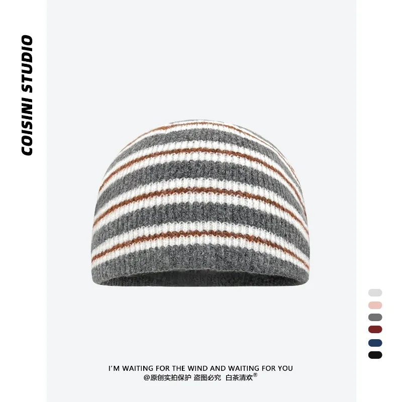 Koreanische gestreifte Strickmütze für Männer und Frauen, Herbst und Winter, verdickt und warm, modische Kurzschirm-Skull-Beanie-Mütze – Detail 7