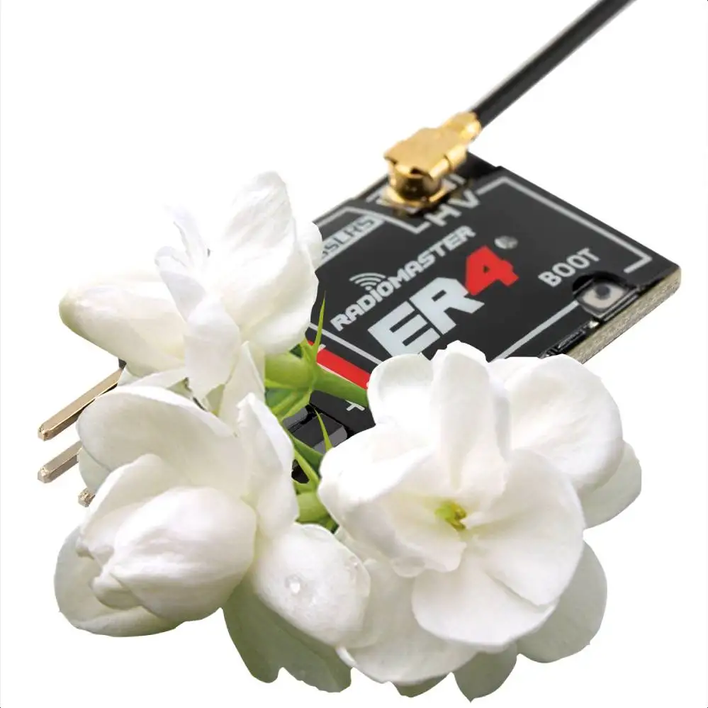 RadioMaster ER4 2.4GHz ELRS PWM Receiver 4CH for Small Aircraft/ RC Cars/ Boats
