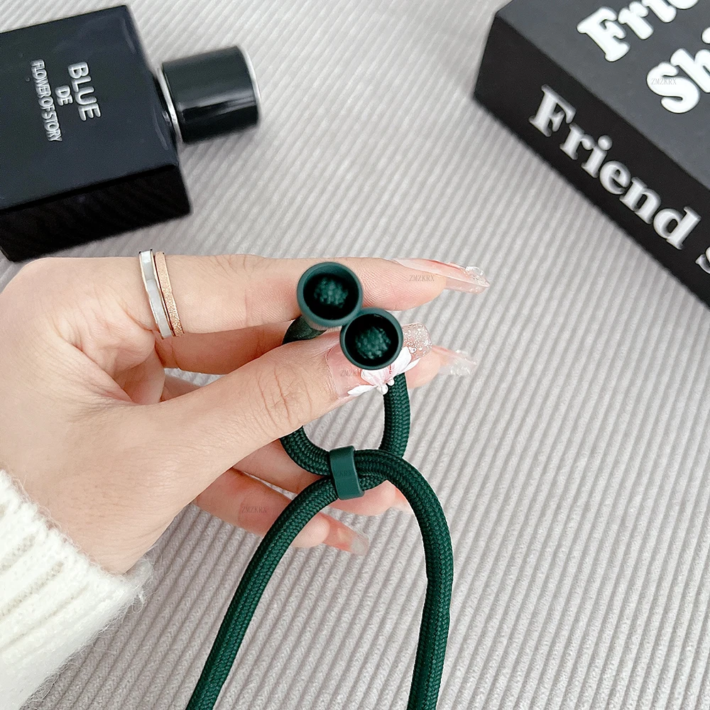 Crossbody-Lanyard-Schlauchhülle aus Flüssigsilikon für iPhone 16 Plus 11 12 Mini 18 17 15 14 13 Pro Max Air mit Halskettenband Weiche Hülle – Detail 6