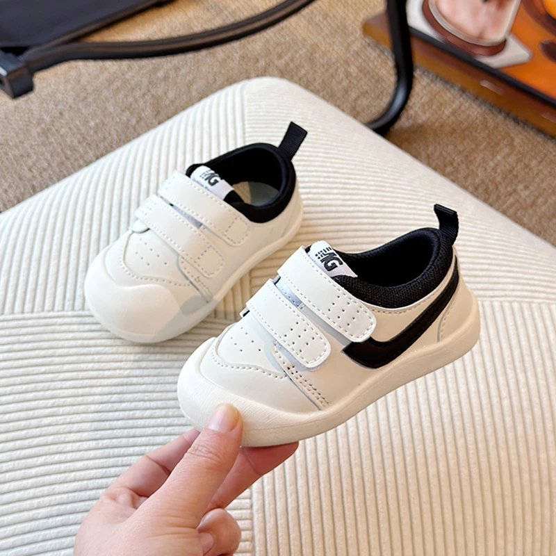 2025 Spring and Autumn New Learning Step Shoes for Boys, Soft soled Anti slip Fashion Board Shoes, Versatile for Daily Use