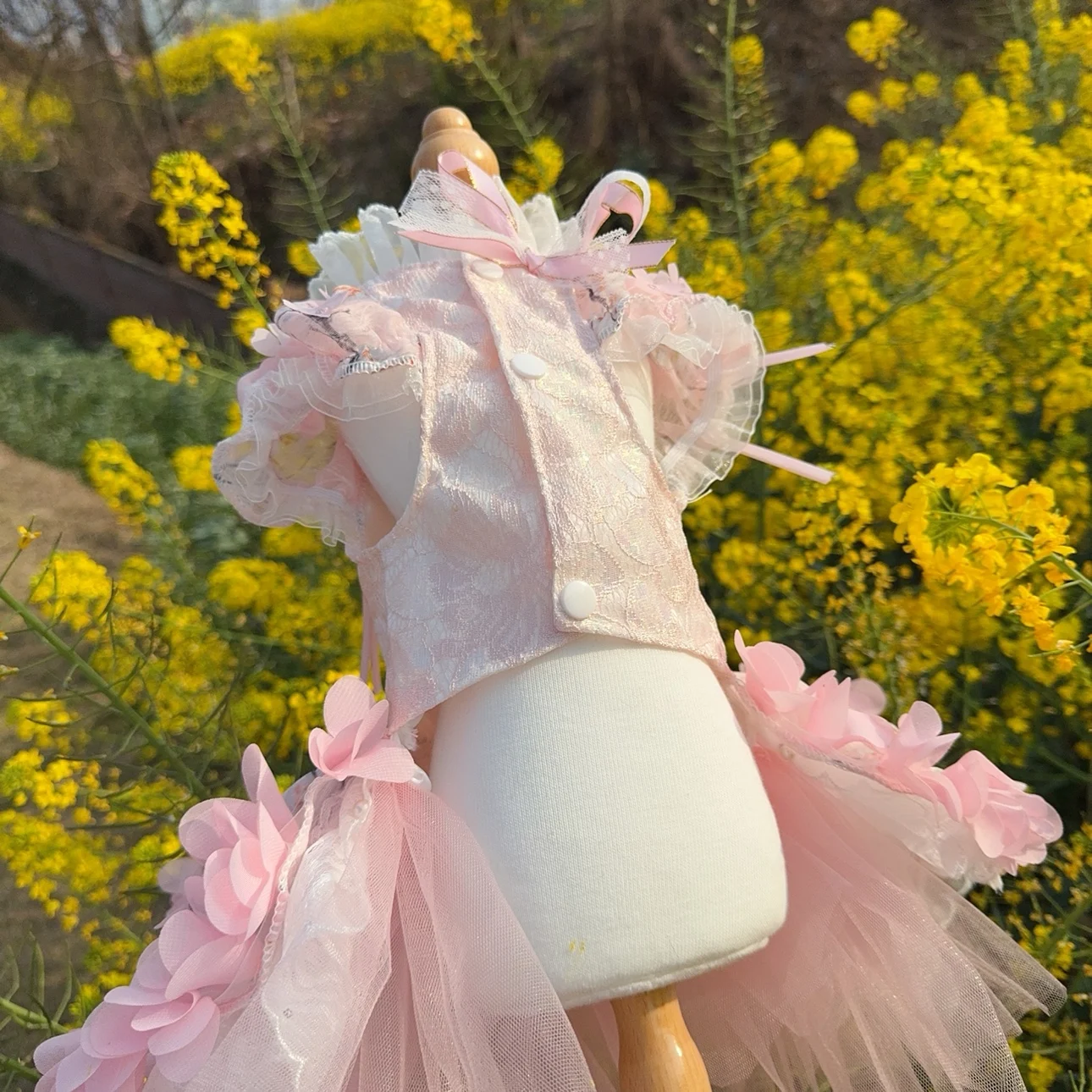 Imagem -02 - Vestido Artesanal de Renda Princesa para Cão Pequeno e Médio Arco de Flores Roupa Rosa para Cães Poodle Chihuahua Novo 2024