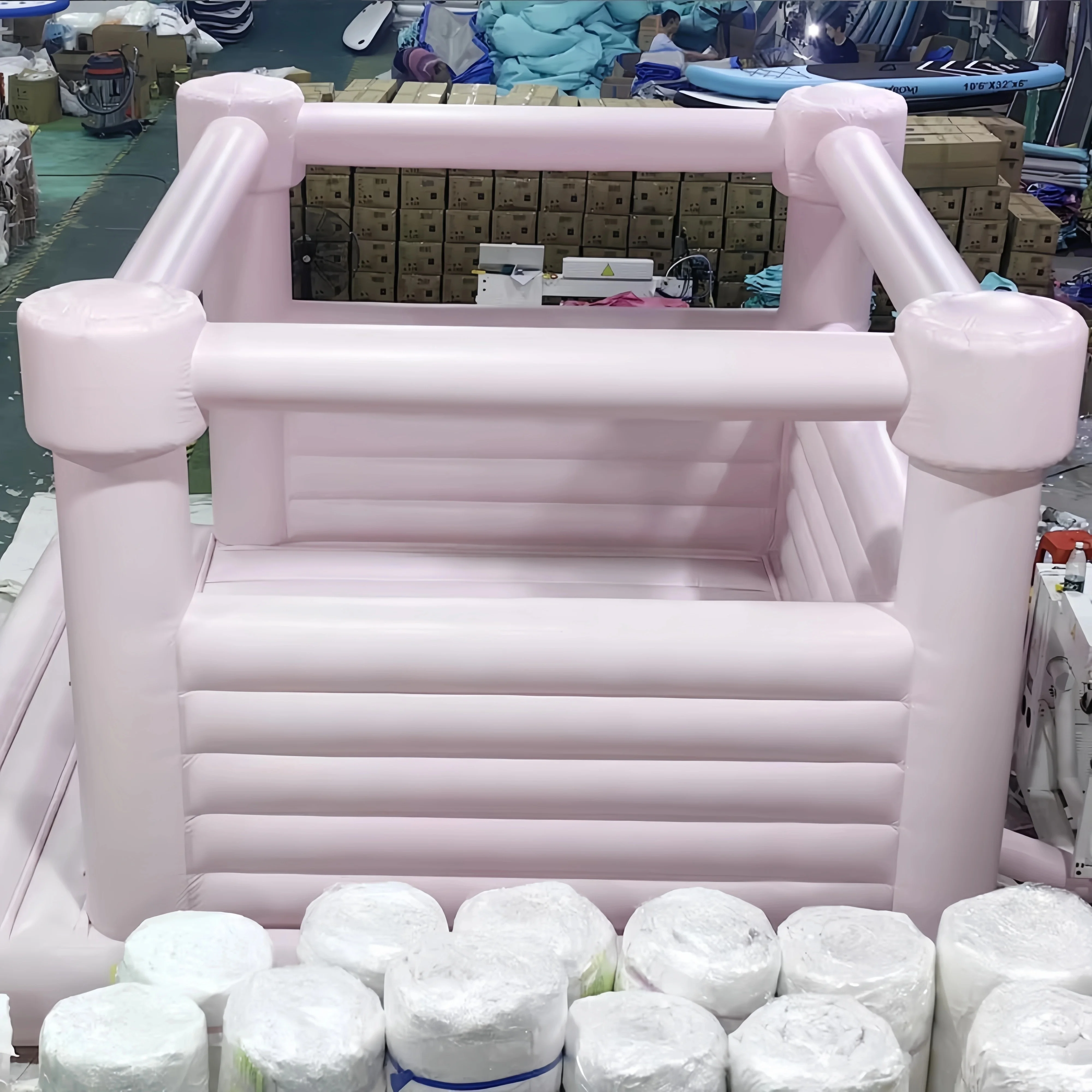 

White Pink PVC Commercial grade white bounce house inflatable bouncy castle for party with air blower
