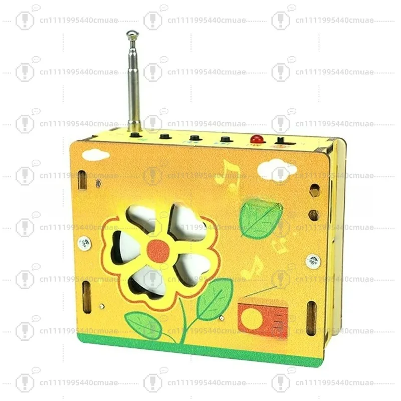 small-production-mini-radio-model-primary-school-children-early-education-wooden