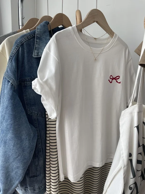 

Новая весенне-летняя простая футболка из чистого хлопка с вышивкой и маленьким узлом, универсальная, с коротким рукавом, до плеч