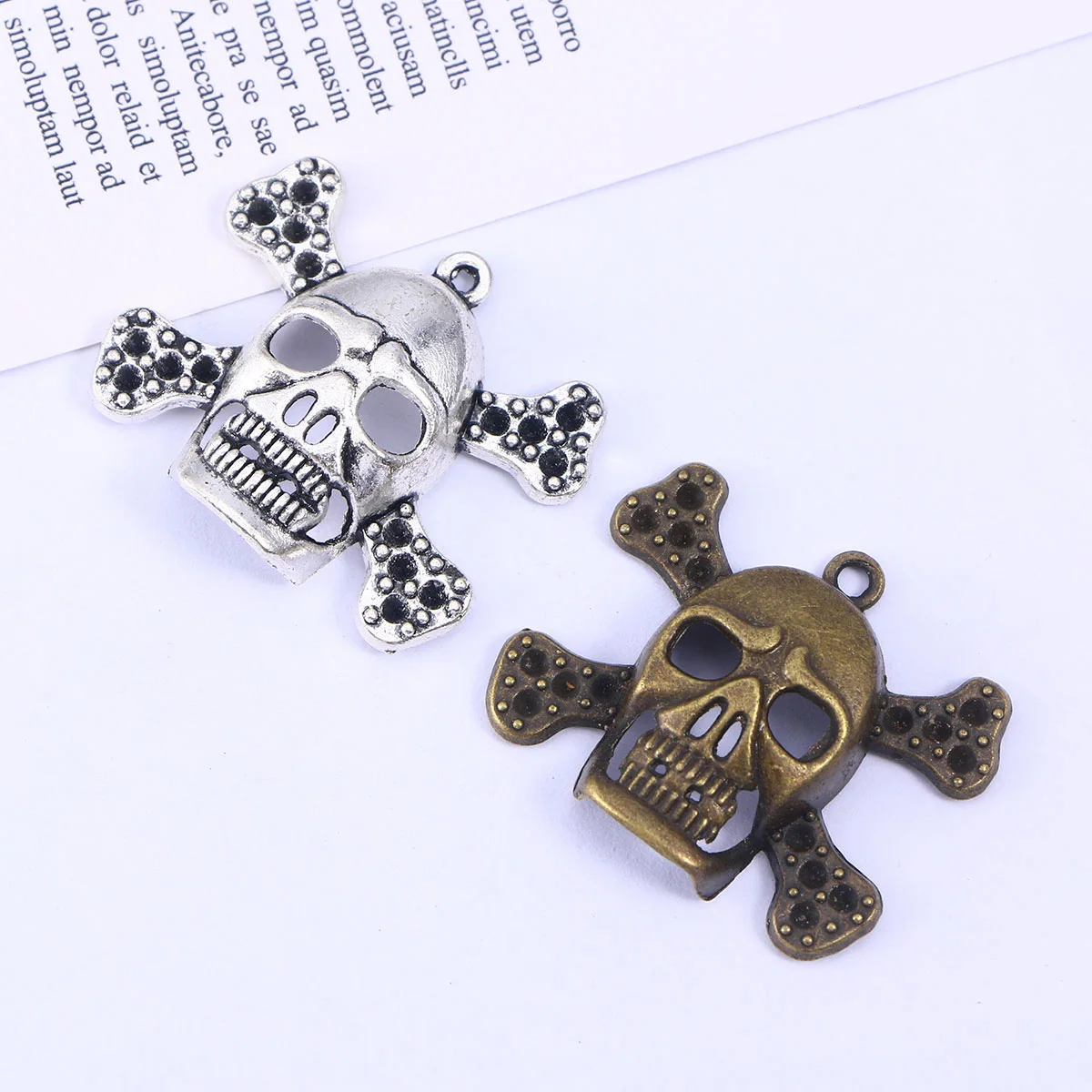 

100 G Pendant Accessories DIY Charm Skull Jewelry Making Pendants Charms Variety