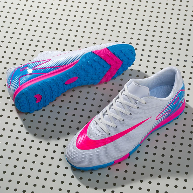 2026 Hot Selling Summer Lightweight Adult Football Shoes Trendy Rebound Sports Shoes High-quality