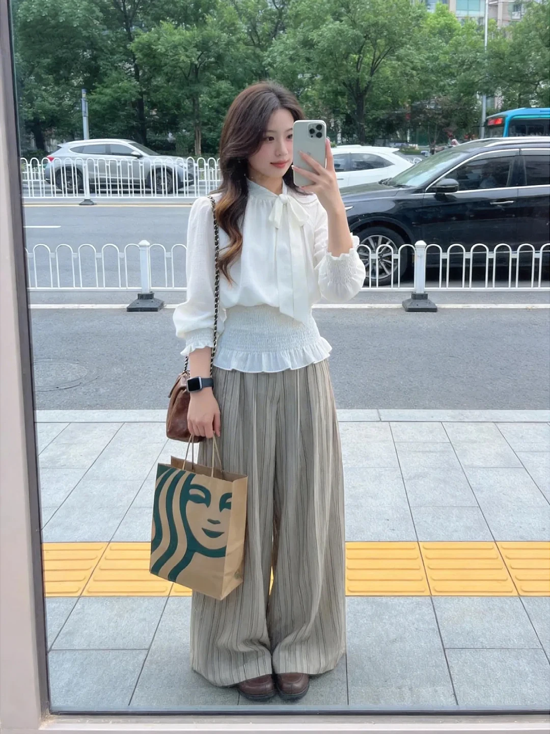 

Новая женская летняя блузка больших размеров в корейском стиле: нежная белая рубашка с длинным рукавом, приталенная, с узлом на талии