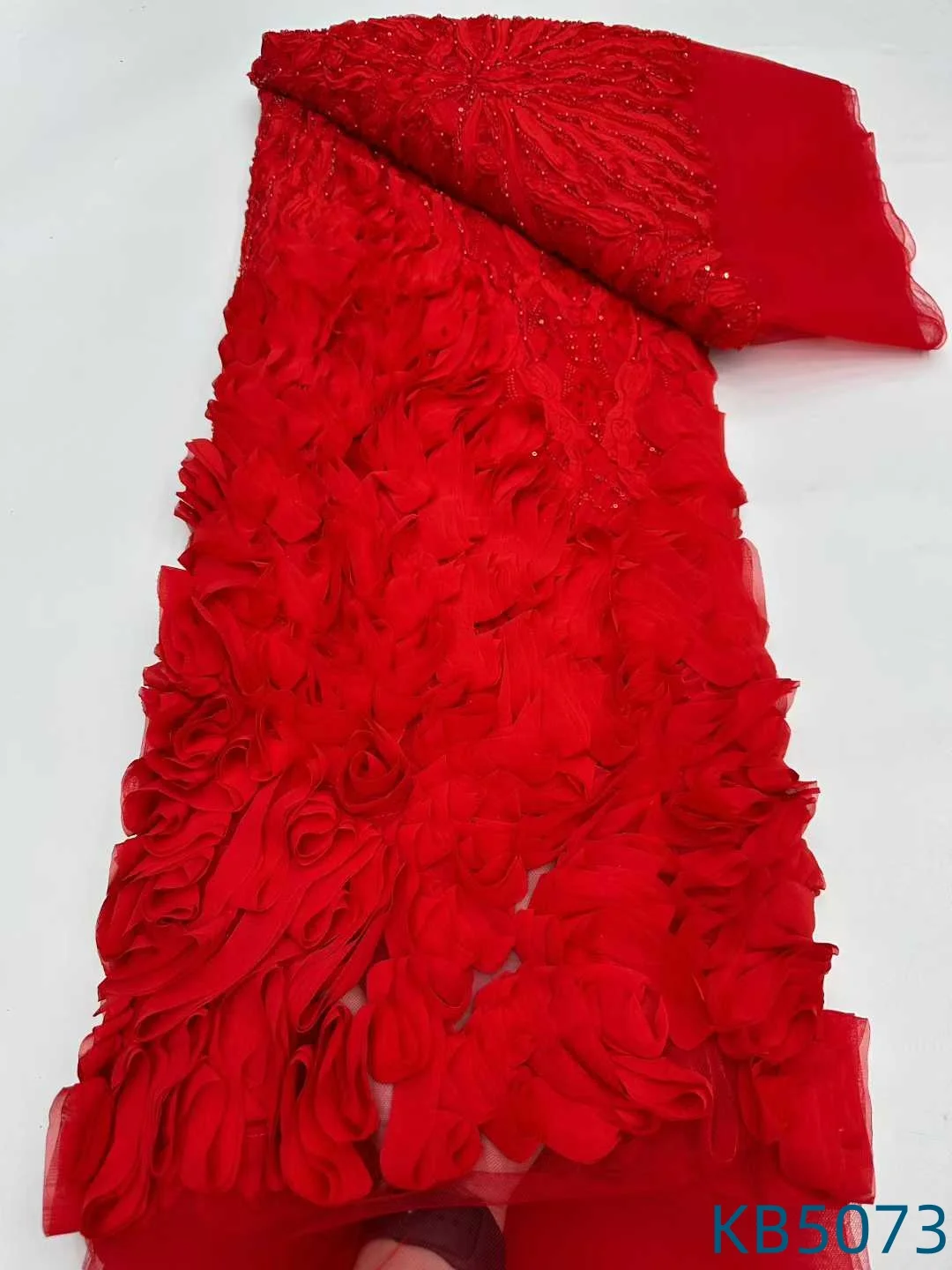 ผ้าลูกไม้ปักเลื่อมสไตล์แอฟริกัน ปี 2025 ผ้าลูกไม้คุณภาพสูง ปักดอกไม้ 3 มิติ ประดับลูกปัด ผ้าตาข่าย 5 หลา สำหรับชุดแต่งงานผู้หญิง KB5073