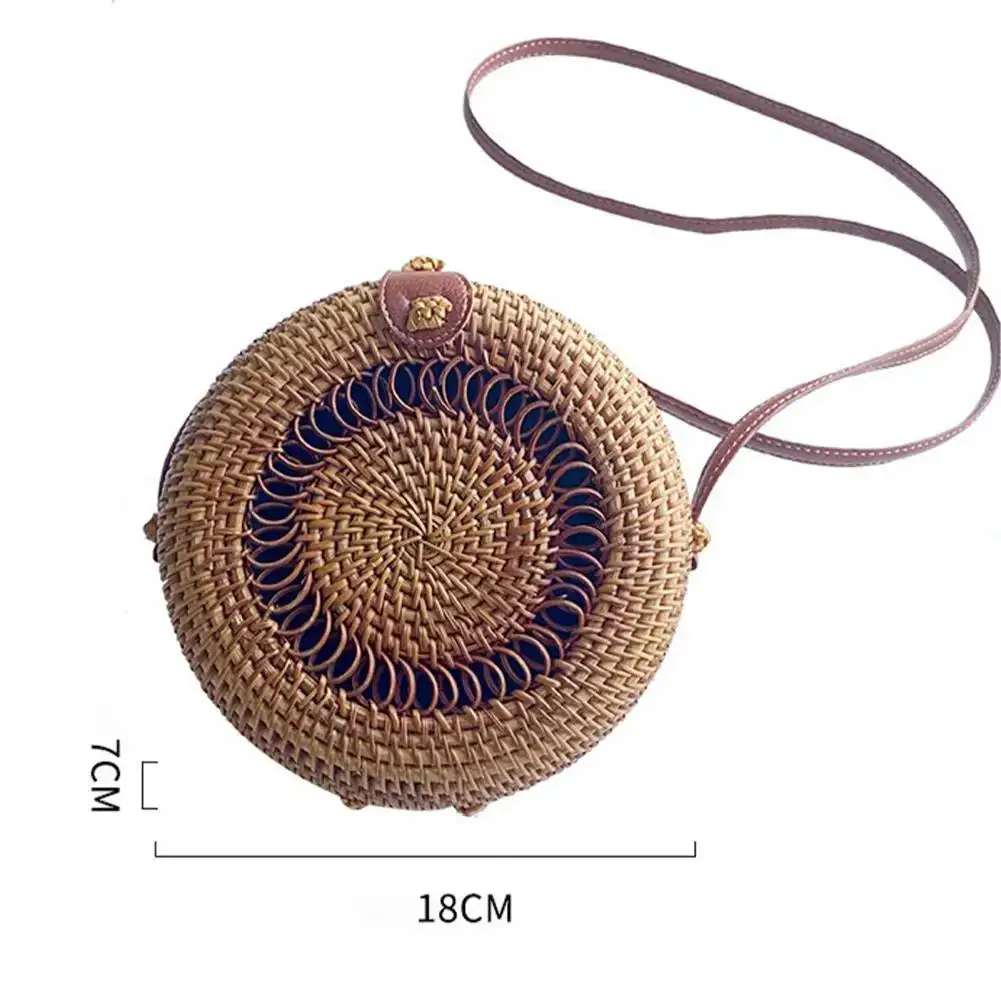 

Handwoven Round Rattan Bag with Shoulder Strap Large Travel Capacity Natural Chic Women Messenger for Bag Use