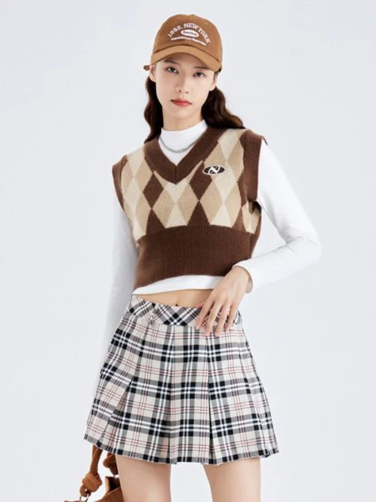 Argyle Sweater Vests Women Preppy American Retro Style Casual V-neck Elegant Knitwears Y2k Clothes Cute Autumn Harajuku Students