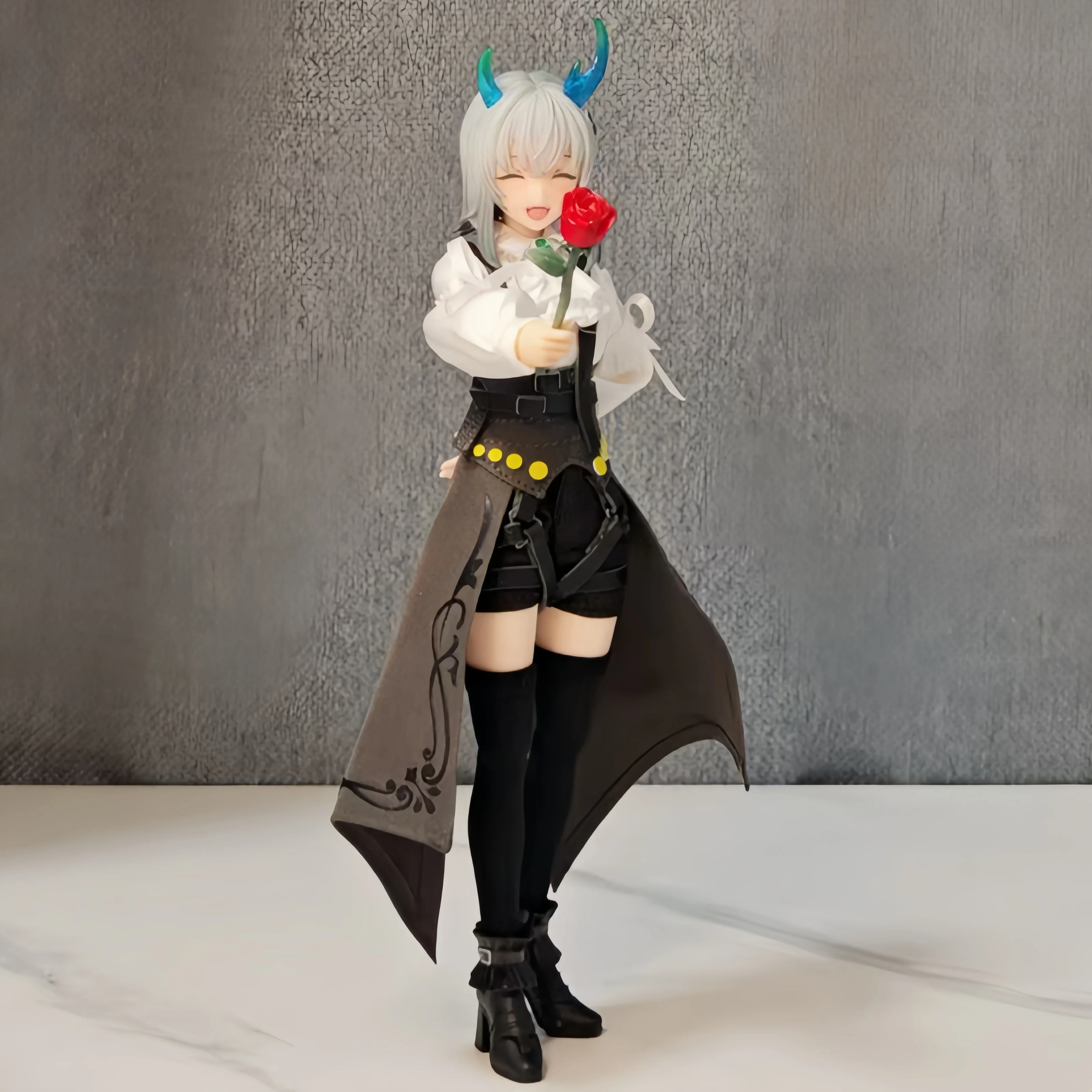 

In Stock Genuine Divine Cat Jumping 1/12 Rose Knight Gloria Movable Machine Lady Figurine 6-Inch Cloth Clothes Movable