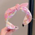 1  pink bow flower