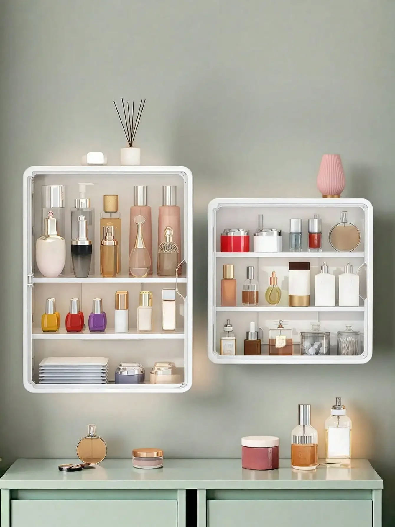 

No-Drill Wall-Mounted Transparent Makeup Organizer Adjustable Shelves Space-Saving Box