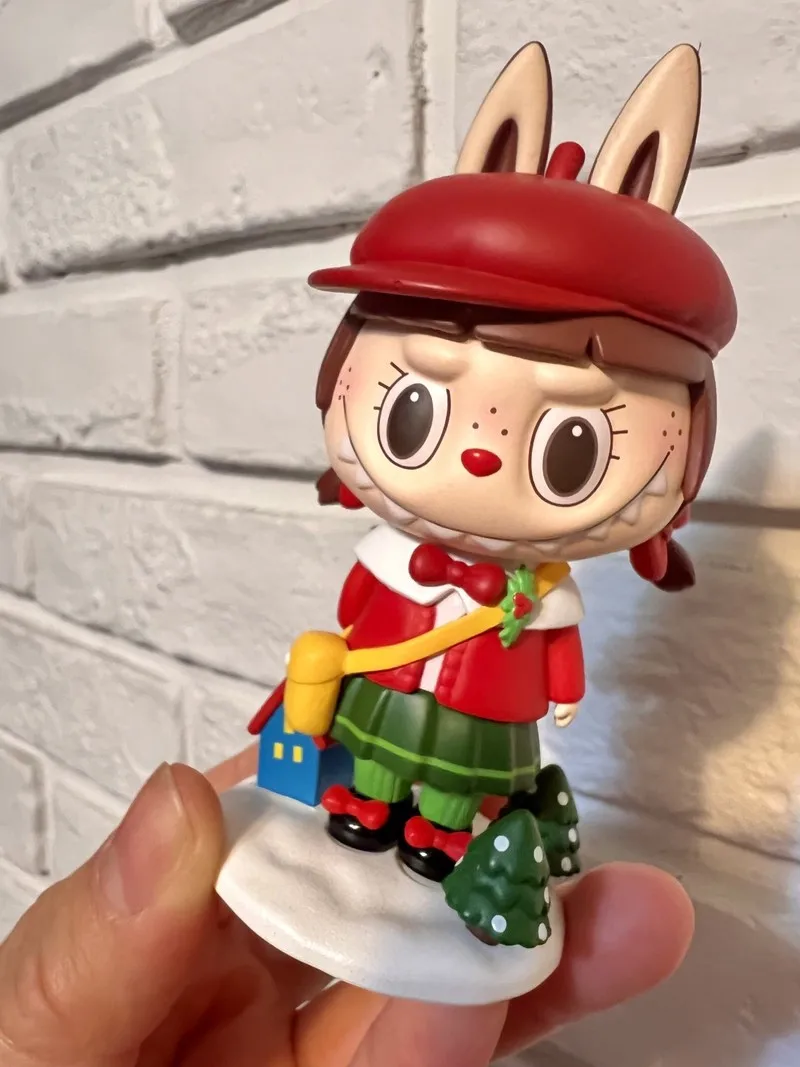 

Pop Mart Labubu Christmas Gift Box Series Fashion Collection Blind Box Ornament for Birthday Trendy Collectible Toy