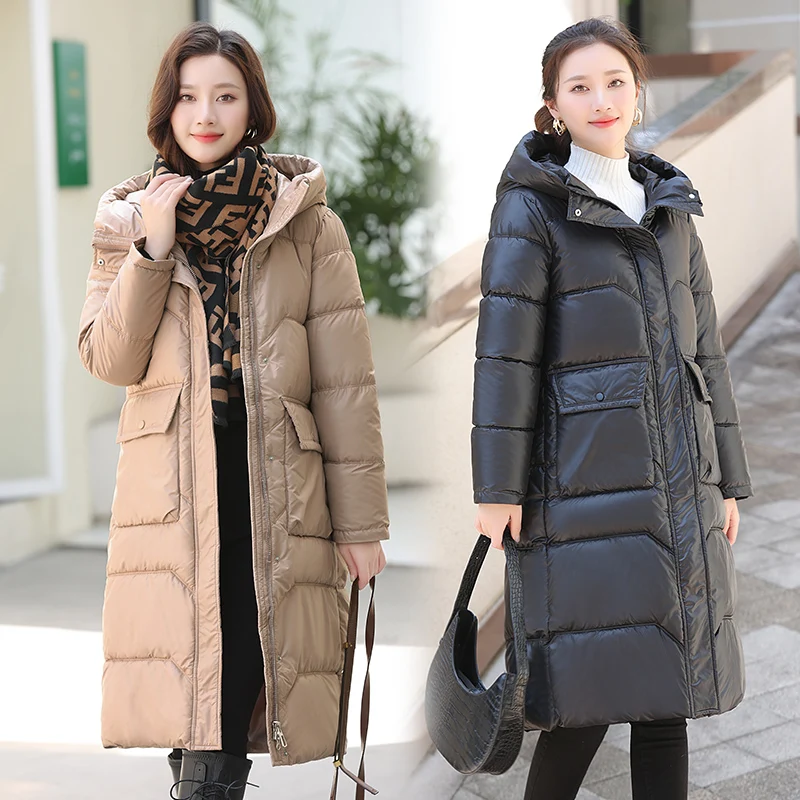 

Warm and Fashionable Women's Parkas Jacket with Faux Fur Hood