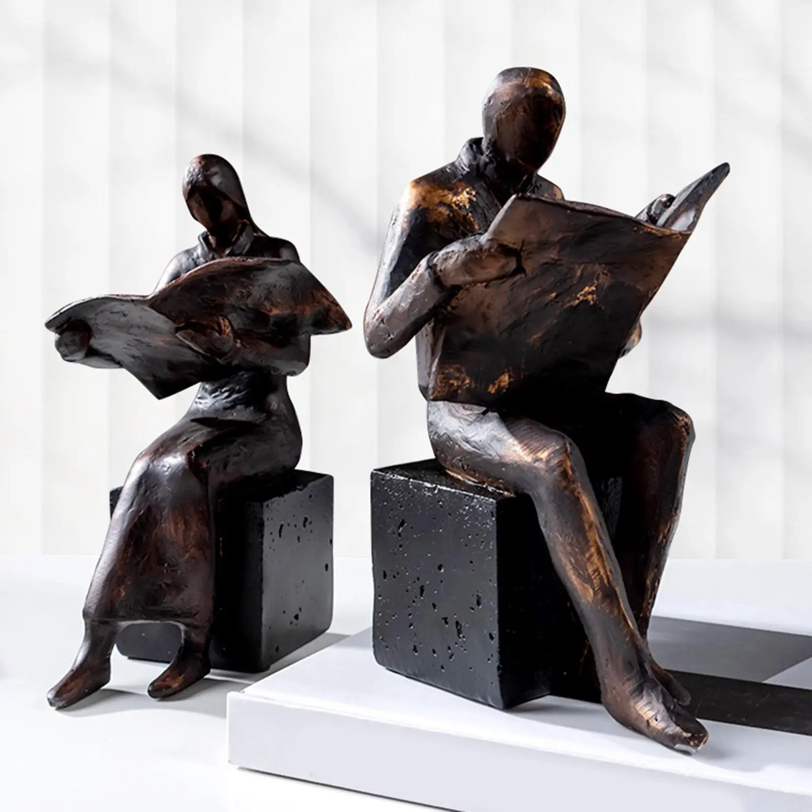Reading Figurine Bookend Resin Modern Bookshelf Decor Reader Statue Collectible Abstract Art Sculpture for Shelves Desktop Home