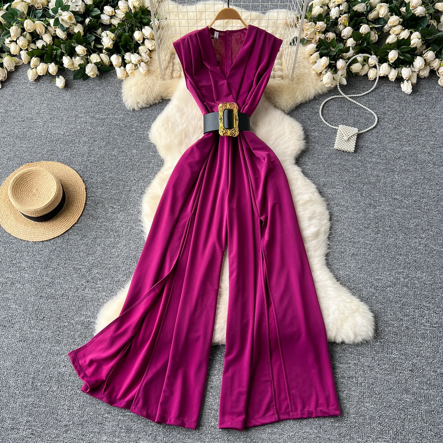 

Clothland Women Vintage Sleeveless Jumpsuits V Neck Belt High Waist Split Wide Leg Trousers Office Wear Playsuits Mujer KA473