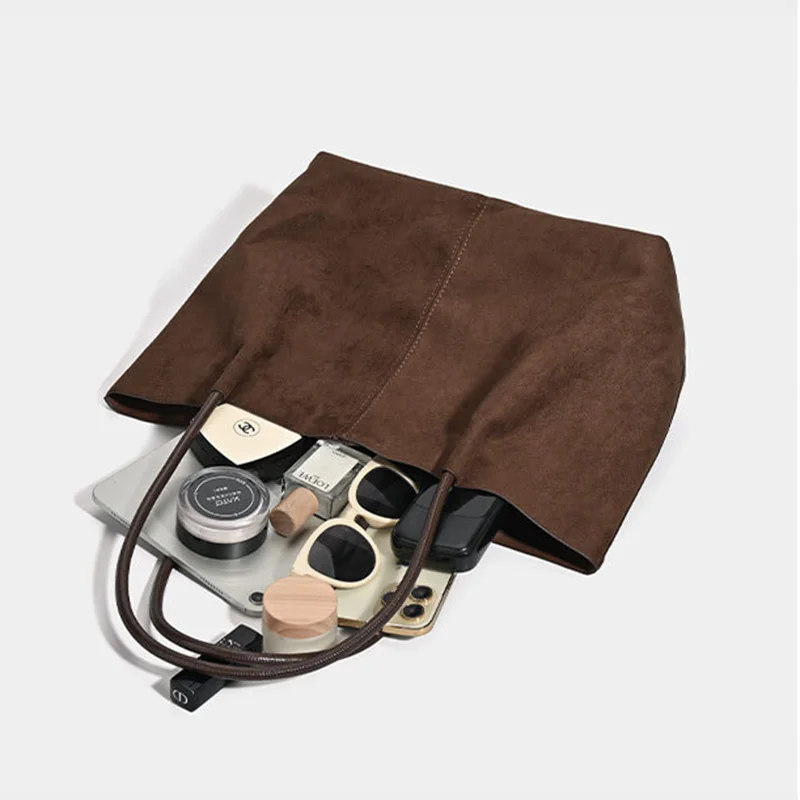 Women's New Retro Suede Frosted Bag Casual Large Luxury Design Commuter High-end Armpit Bag Soft Handle Zipper Closed Tote Bag image 4