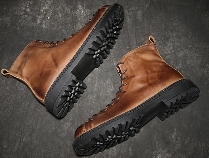 Men's Medieval Vintage Casual Short Boots Brown Cowhide High-Top Shoes Outdoor Desert Comfort Boots Themed Party Cosplay Shoes