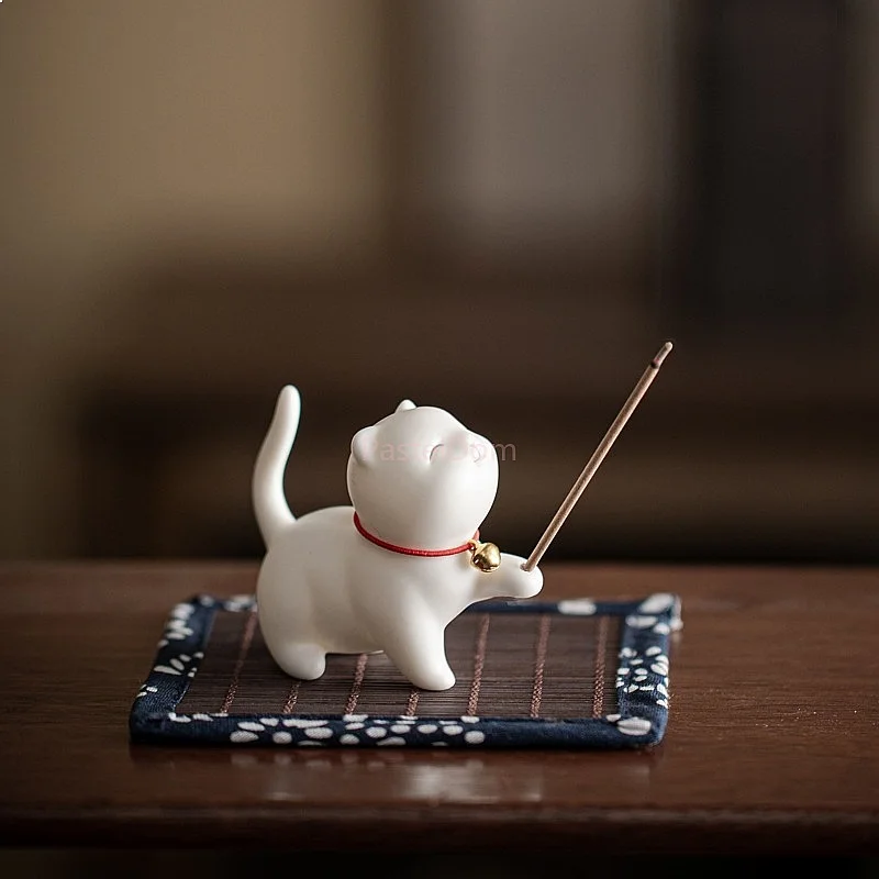 Adorable Cat Ceramic Aromatherapy Burner Incense Holder Cute Kitten Tea Pet Pen Stand Home Decor