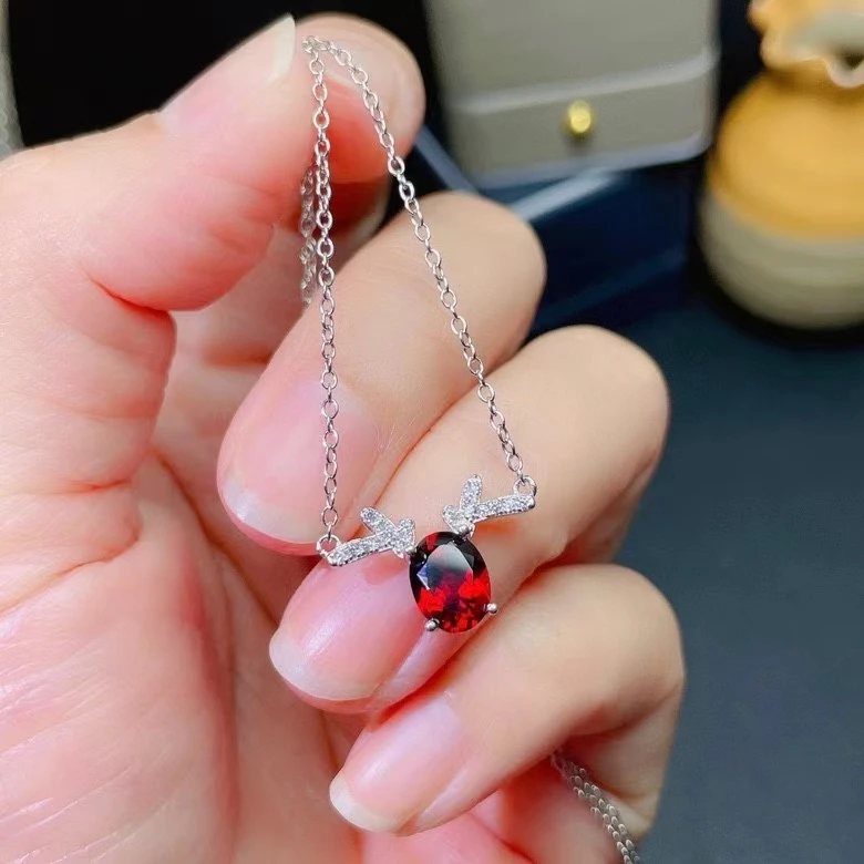 

Fashion Silver Deer Pendant with Gemstone 100% Natural Garnet Pendant for Daily Wear Christmas Style 925 Silver Garnet Jewelry