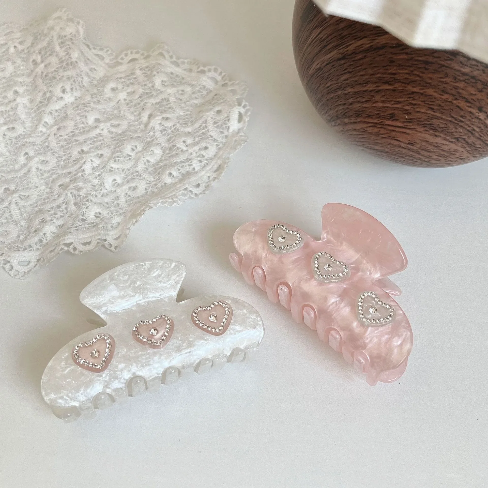 

New Pink Love Rhinestone Hair Claw Acetate Sparkling Sweet Claw Clips INS French Hair Clip Hair Accessories for Women Girl Gifts